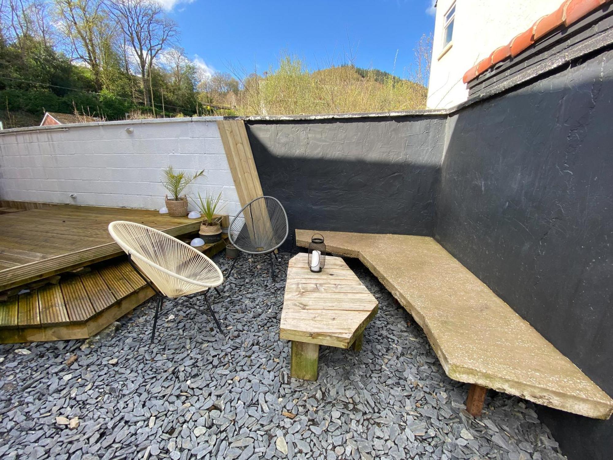 Fern Studio 1 Bedroom Apartment Llangollen Dış mekan fotoğraf
